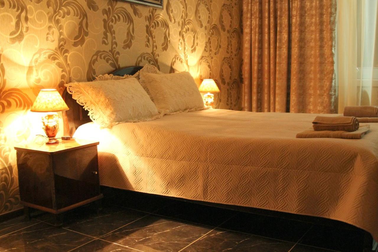 Georgian Hosts Tbilisi Hotel Buitenkant foto